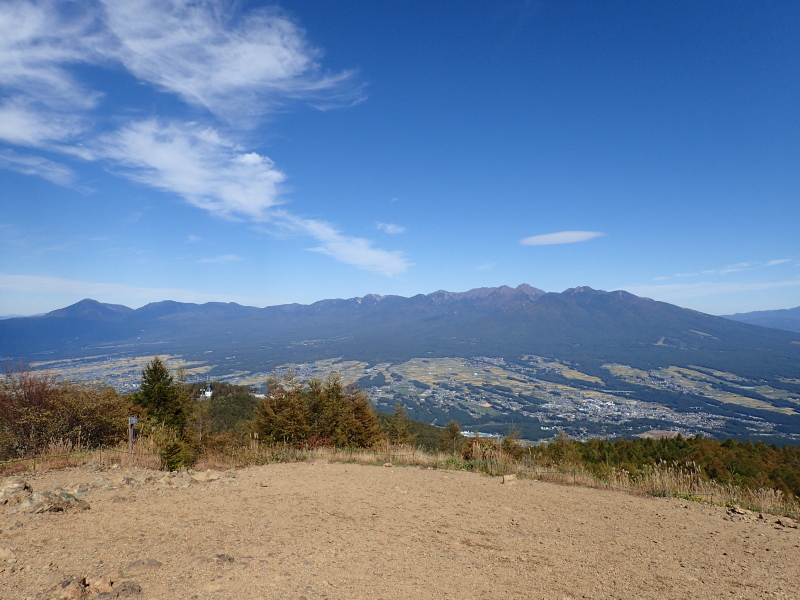 入笠山より蓼科山と八ヶ岳を望む 2015年10月